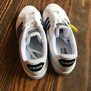 Men’s Adidas Cloudfoam Advantage 9.5 Brand New!